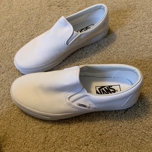 New with out tags white slip on vans